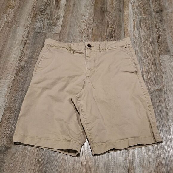 GAP Essential Khaki Chino Flat Front 10" Inseam Shorts Mens Size 30 - Picture 1 of 4